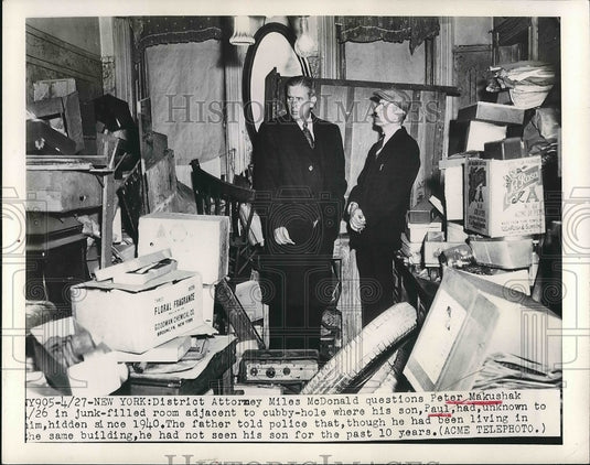 1949 Miles McDonald Questions Peter Nakushak about Son Paul - Historic Images