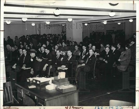 1943 11,000 Unemployed in New York City  - Historic Images