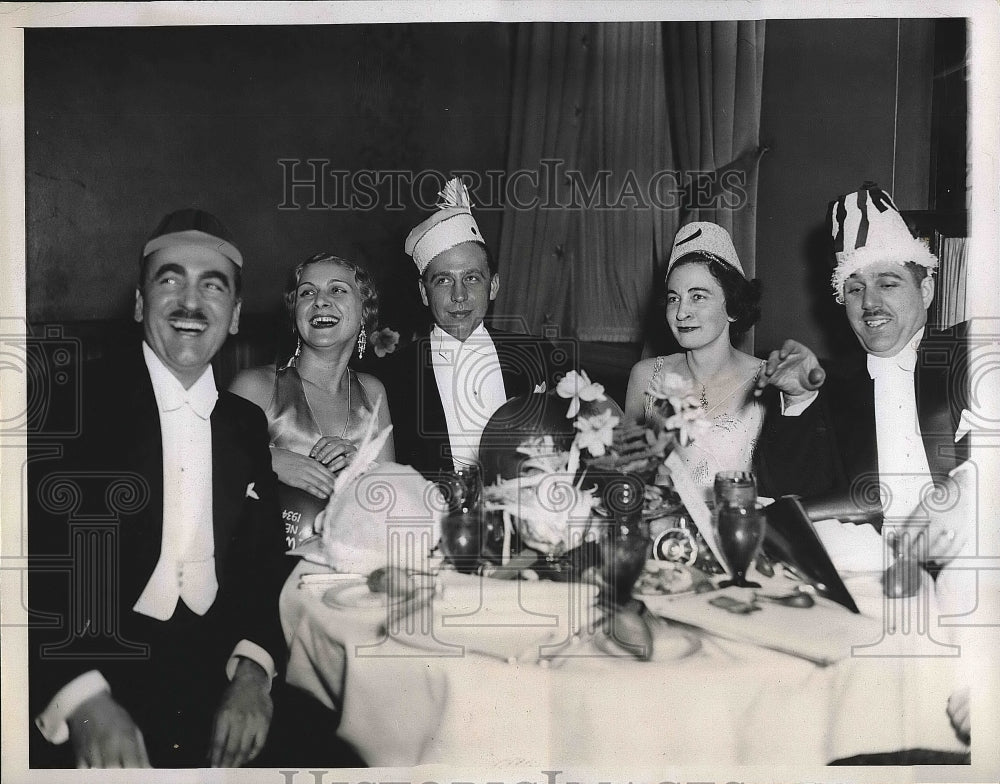 1934 Press Photo Hotel Weylin New York William McKinley Louise Husak New Years - Historic Images