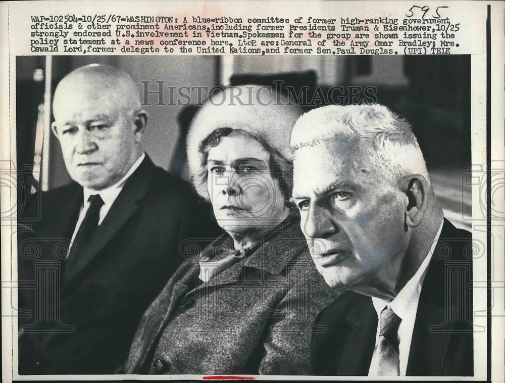 1967 Omar Bradley, Army General, Mrs. Oswald Lord, Sen. P. Douglas - Historic Images