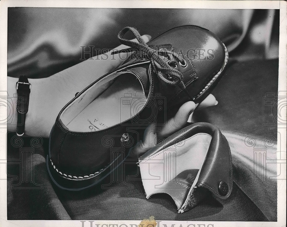 1954 Shoe Being Mass Produced in Amsterdam Netherlands  - Historic Images