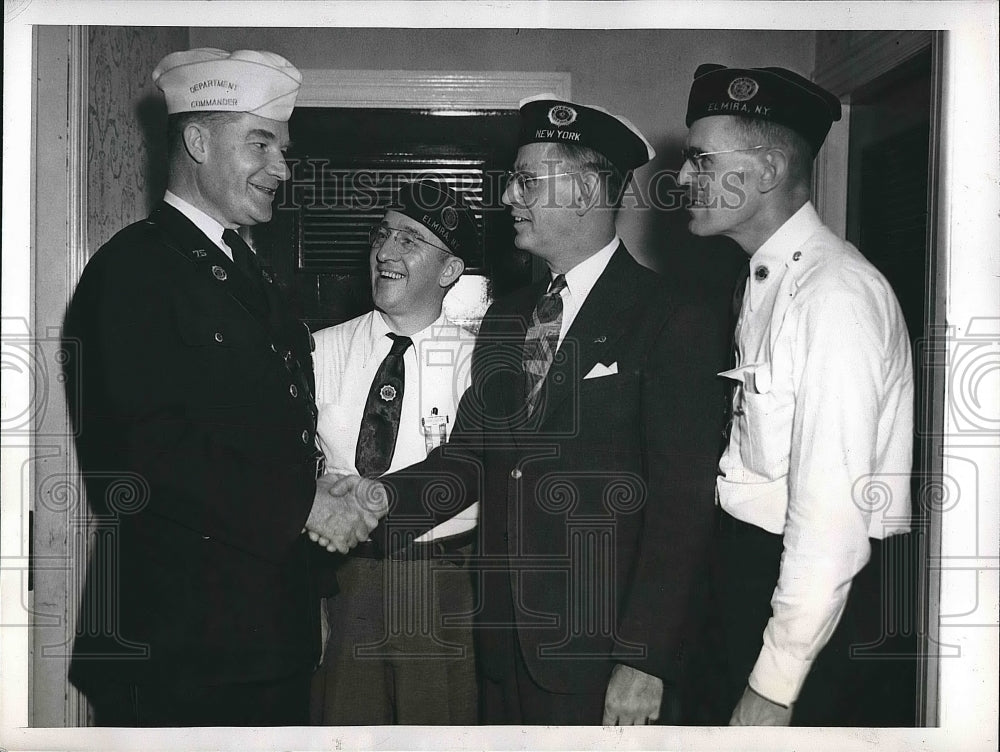 1945 Press Photo Dir Of State Veterans Affairs EJ Neary Congratulates - Historic Images
