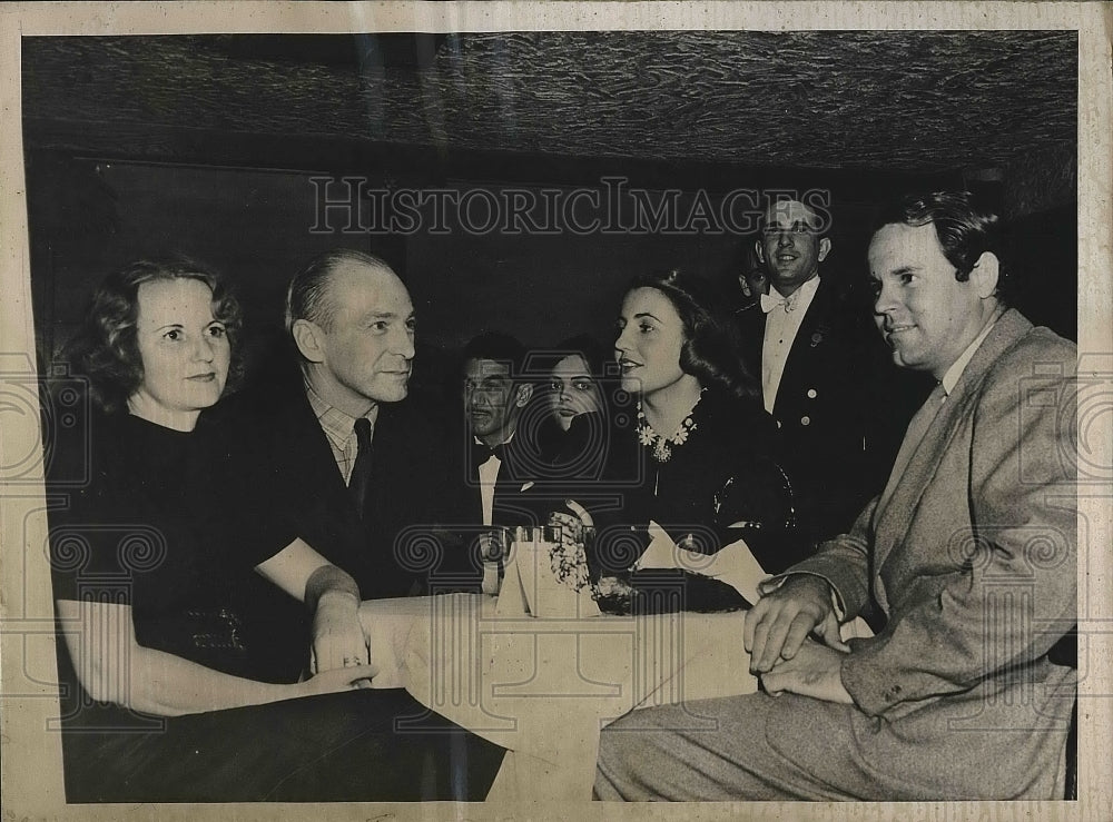 1938 Press Photo Guldahl Abbott Hartford Guldahl At The Havana-Madrid Club - Historic Images