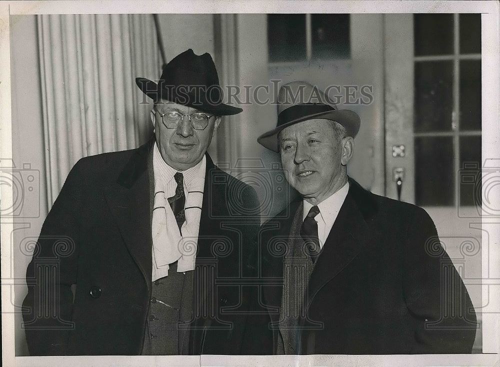 1936 Press Photo B Robertson President Firemen Department B M Jewell - nea64677 - Historic Images