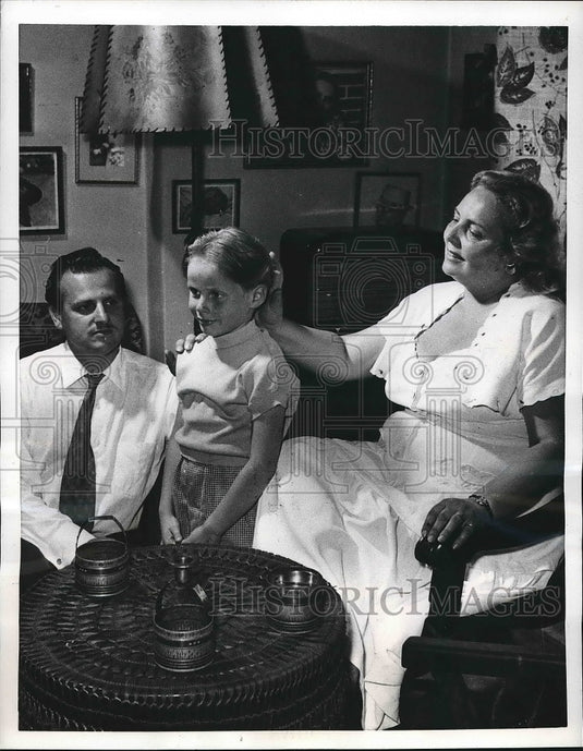 1956 Karel Kasal And His Family Return To Czechoslovakia  - Historic Images