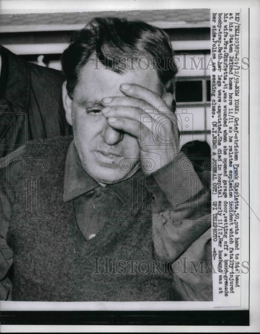 1959 Press Photo Frank Giarletta, his wife killed in their booby-trapped garage - Historic Images