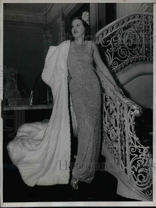 1937 Press Photo Dorothy Gavreau in Russian Empire gown in NYC - nea65025 - Historic Images
