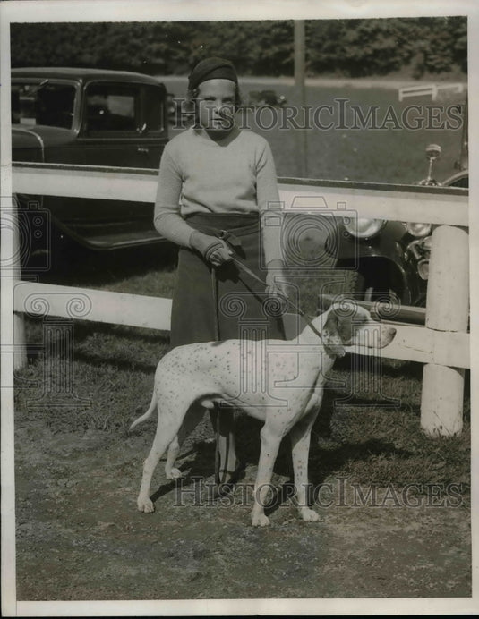 1932 Press Photo Cynthia Fagian & her dog at Tuxedo Kennel Club show - nea65032 - Historic Images