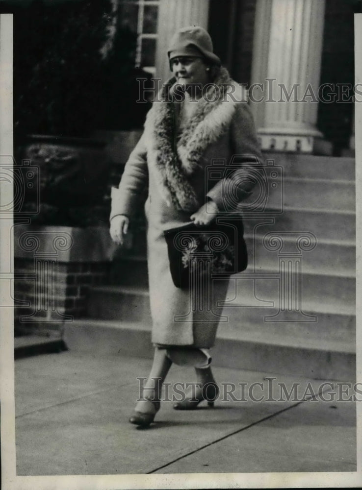 1930 Mrs Edward Gann, sister of Vice Pres. Charles Curtis - Historic Images