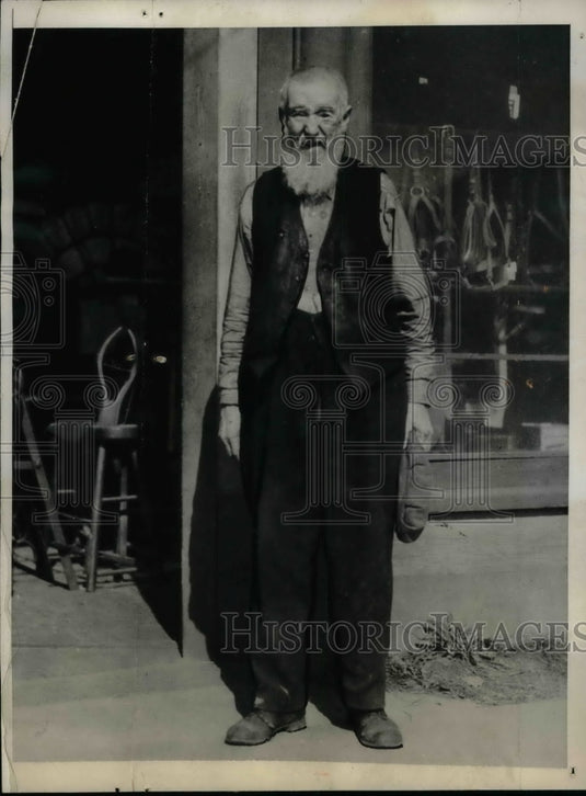 1931 Press Photo Charles ":Dad" QWuick of Vancouver, Canada, age 111 - Historic Images