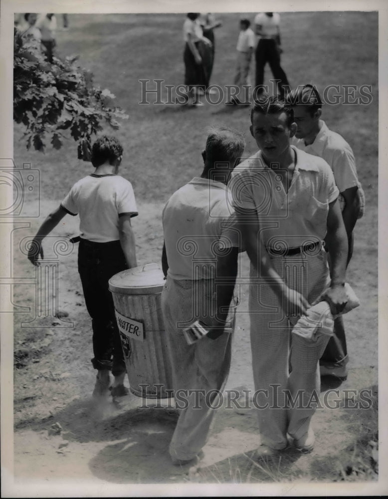 1939 Press Photo Woodbury, NY dept of sanitation at Otto Kahn estate - nea65134-Historic Images