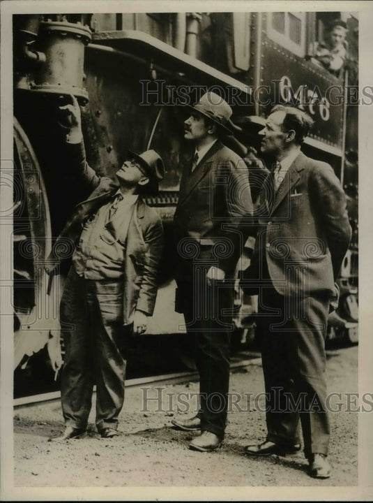 1930 Soviet Vladimir Kharitonoff, ST Philipoff & HA Quandt - Historic Images
