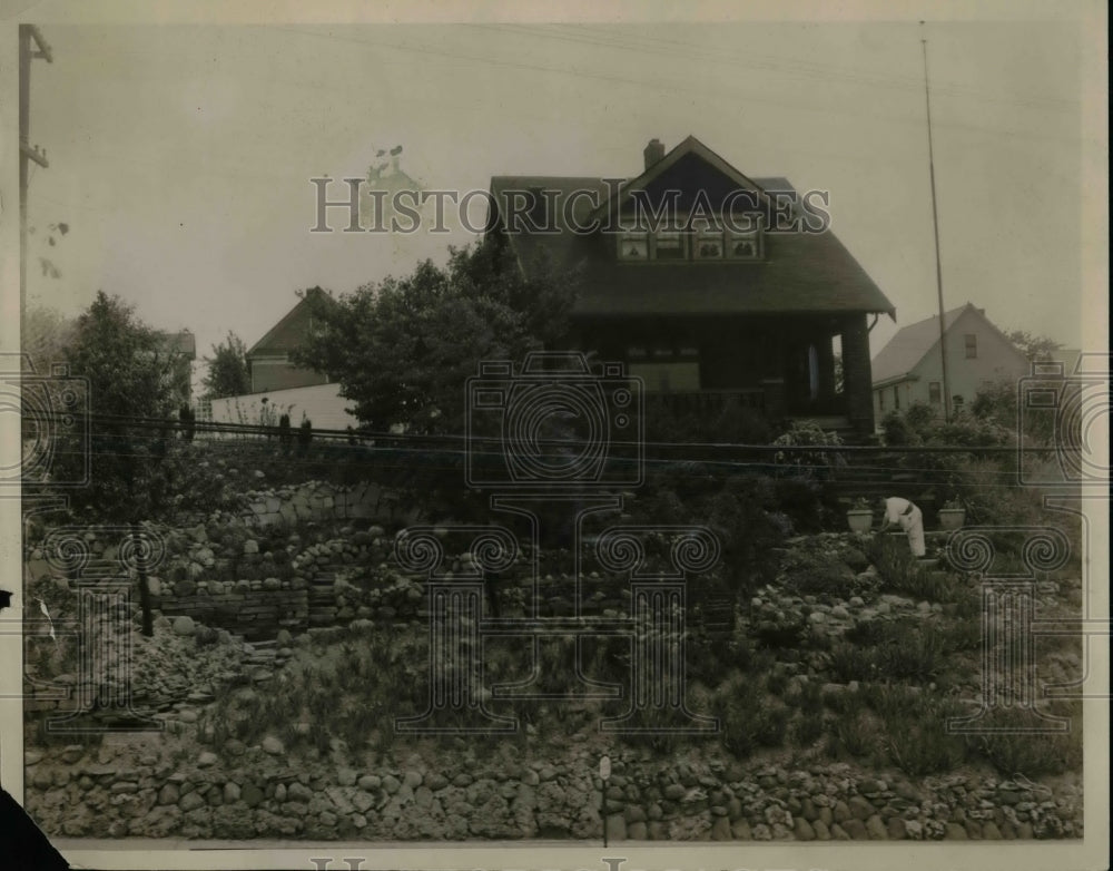 1932 Press Photo A rock garden of Frank Hollicky - Historic Images