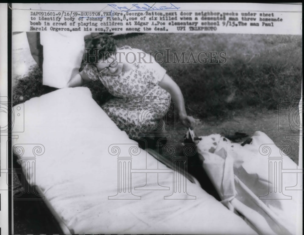 1959 Press Photo Mrs George Batton Johnny Mitch School Explosion Victims Edgar - Historic Images