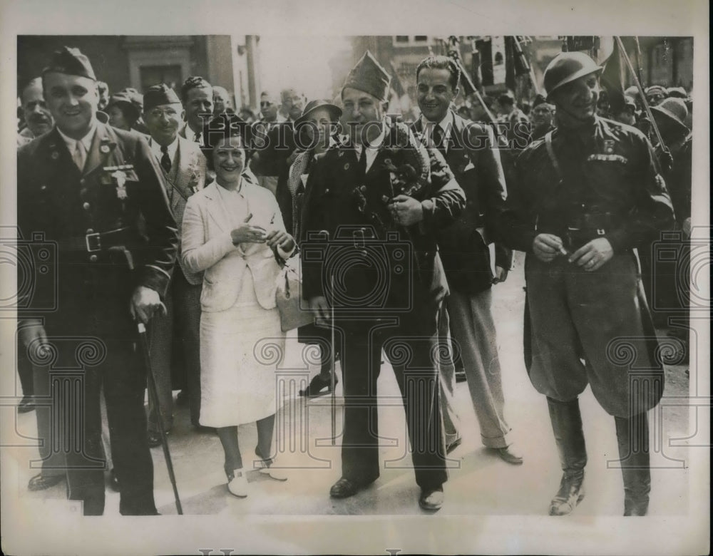 1937 Legionnaires Arrive in Rome With Baby Alligator for Mussolini - Historic Images