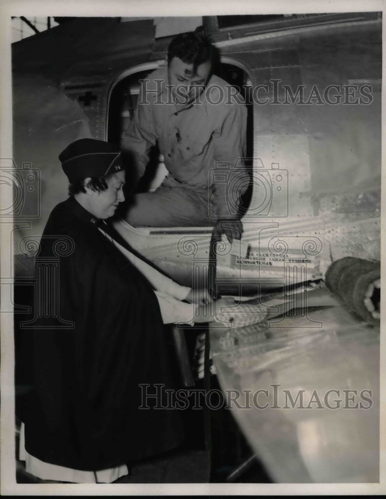 1940 Press Photo Robert Borley, Mrs. Edna Birs, Republican Aviation - nea65518 - Historic Images