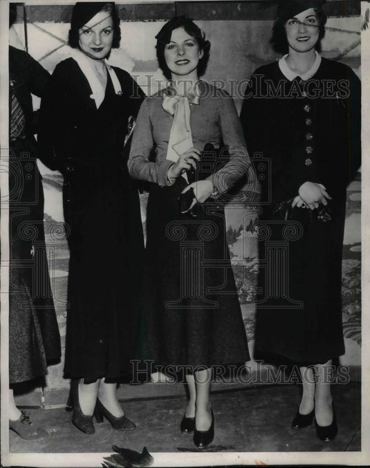 1944 New York Mannequins (Models)  - Historic Images