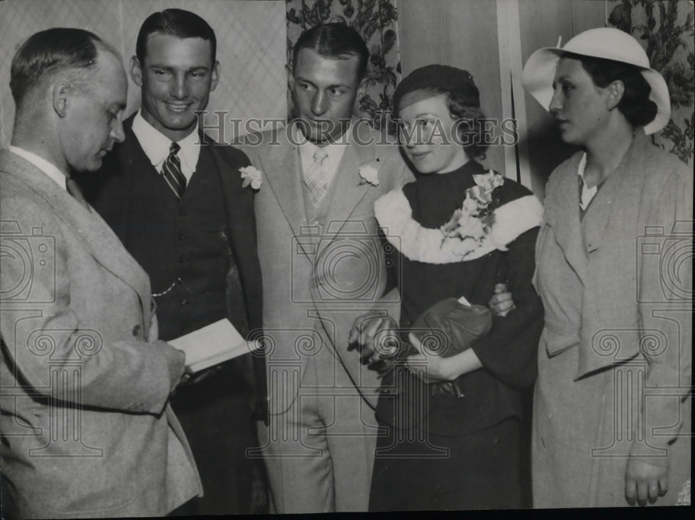 1933 J White weds F Rodenberg at Wolverine Hotel  - Historic Images