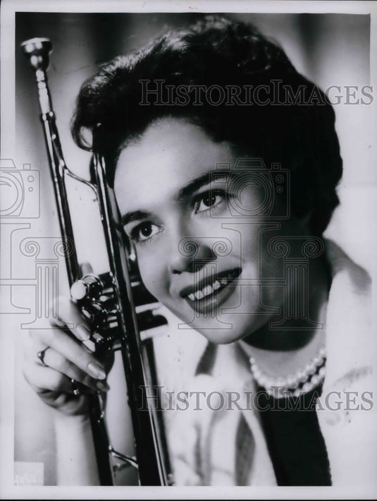 1962 Press Photo A trumpet player. - Historic Images