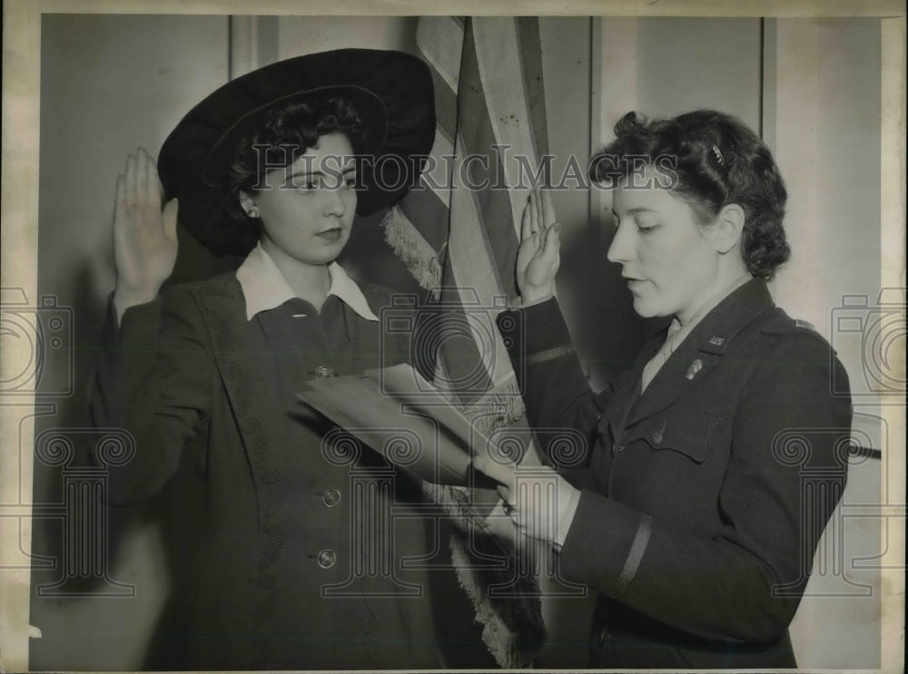 1942 Colette Coy Sworn Into WAACs by Alline Campbell  - Historic Images