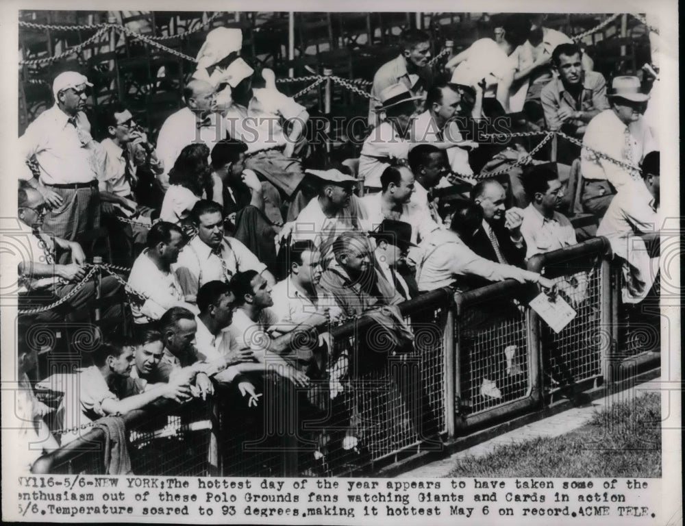 1949 Press Photo Crowd Watched Giants &amp; Cardinals Game In High Heat - nea66373 - Historic Images