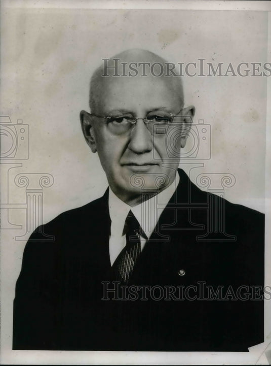 1944 Mr. B.J. Peasley of Texas.  - Historic Images