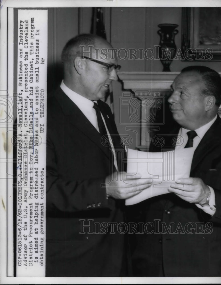 1962 Ohio Gov. Michael DiSalle &amp; Clifford Newell of Cleveland - Historic Images