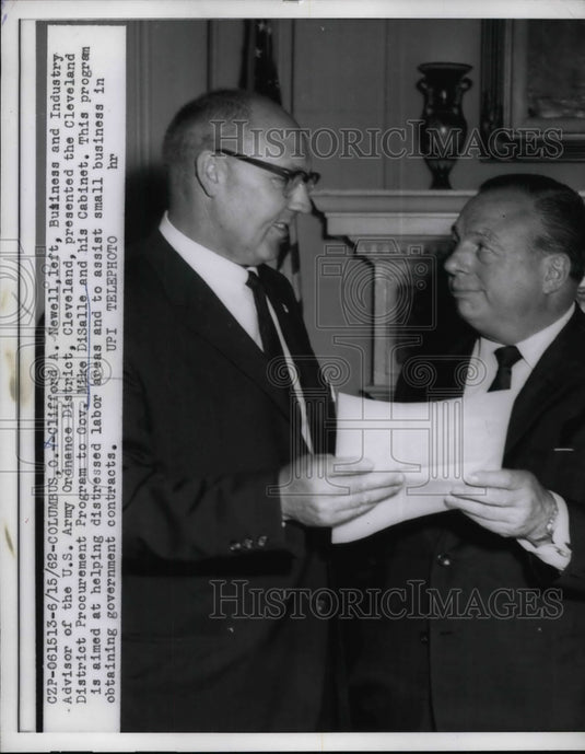 1962 Ohio Gov. Michael DiSalle & Clifford Newell of Cleveland - Historic Images