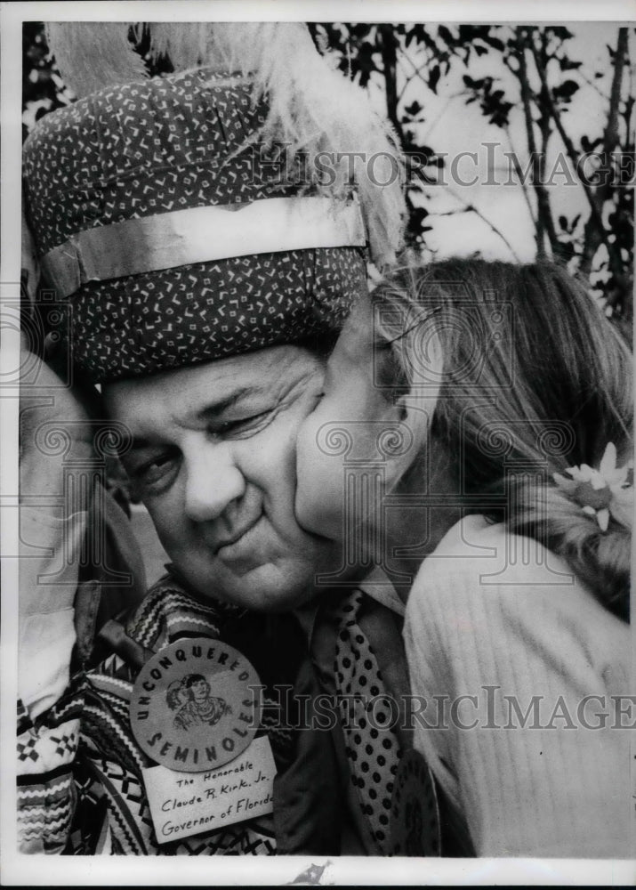 1968 Gov of Flordia, Claude Kirk, gets a Father's Day Kiss from his - Historic Images