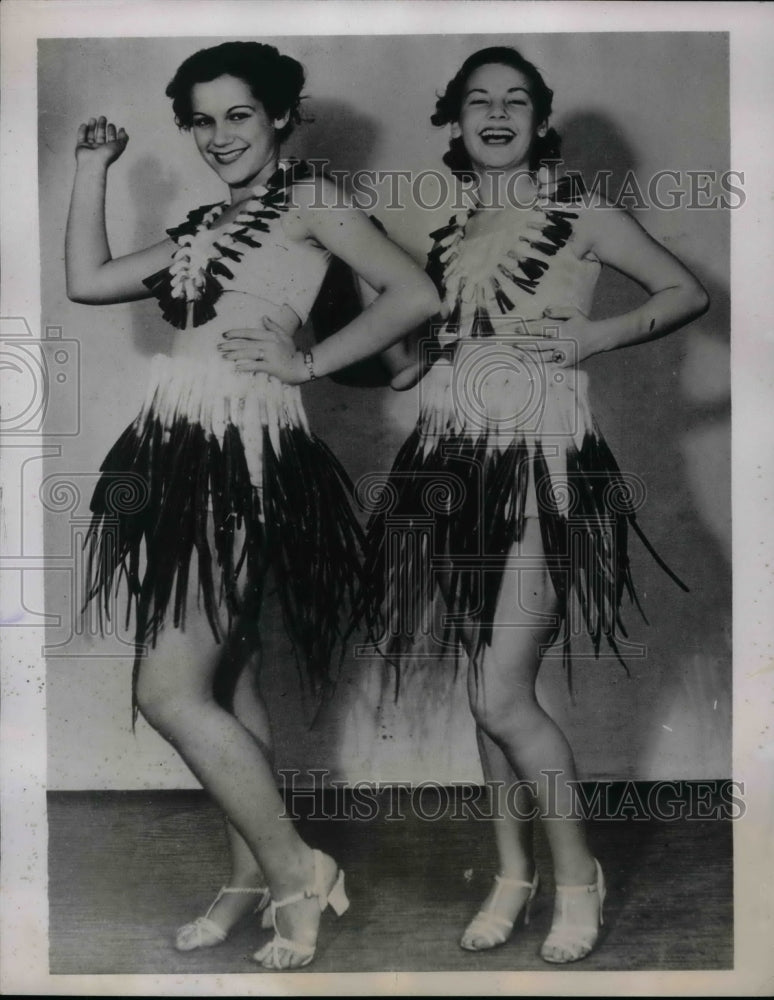 1934 Press Photo M Strein &amp; D Rotan at Rio Grande Onion Festival in Tx. - Historic Images