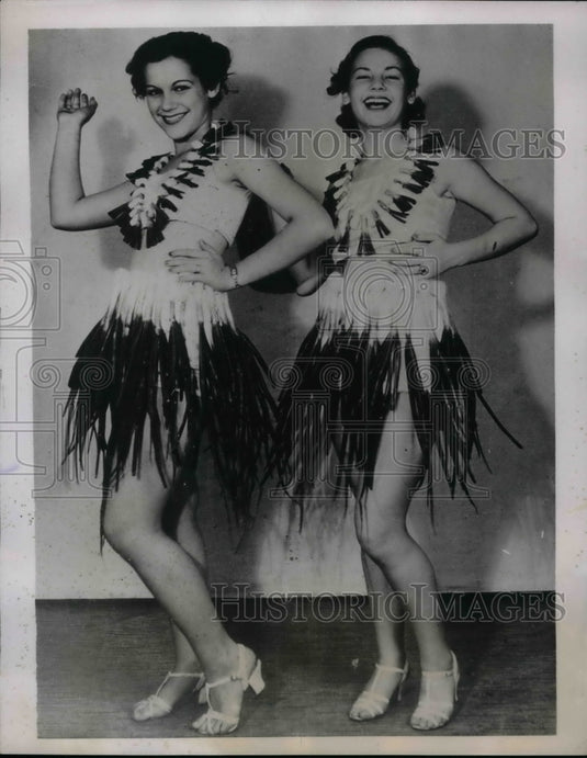 1934 Press Photo M Strein & D Rotan at Rio Grande Onion Festival in Tx. - Historic Images