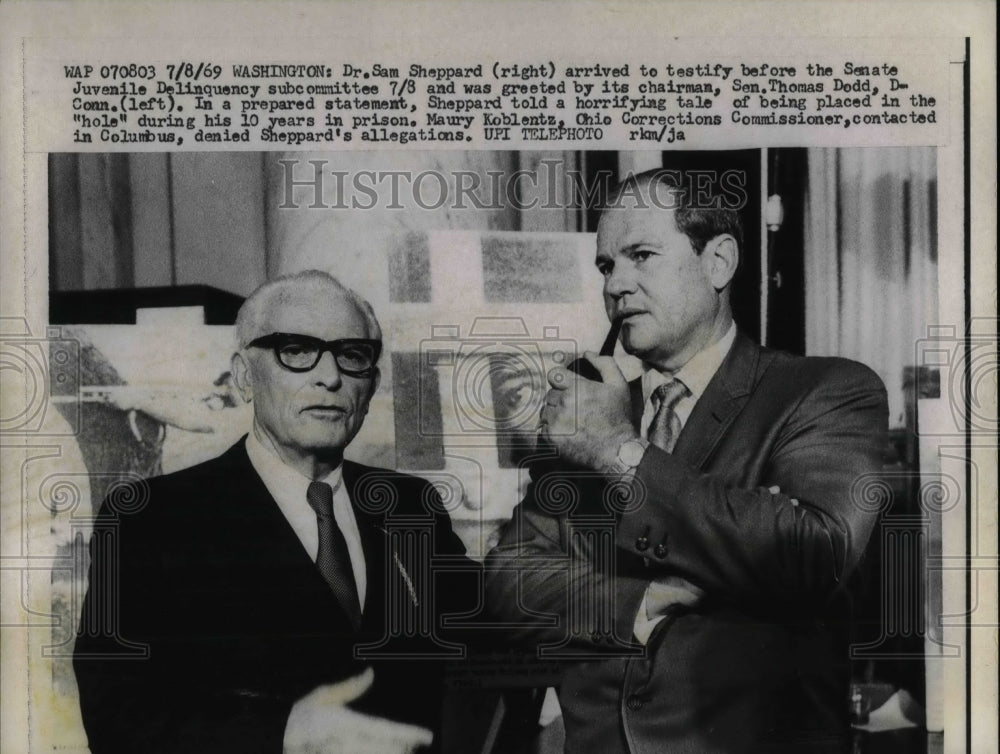 1969 Press Photo Dr Sam Sheppard &amp; Sen. Thomas Dodd of Conn. - nea66881 - Historic Images