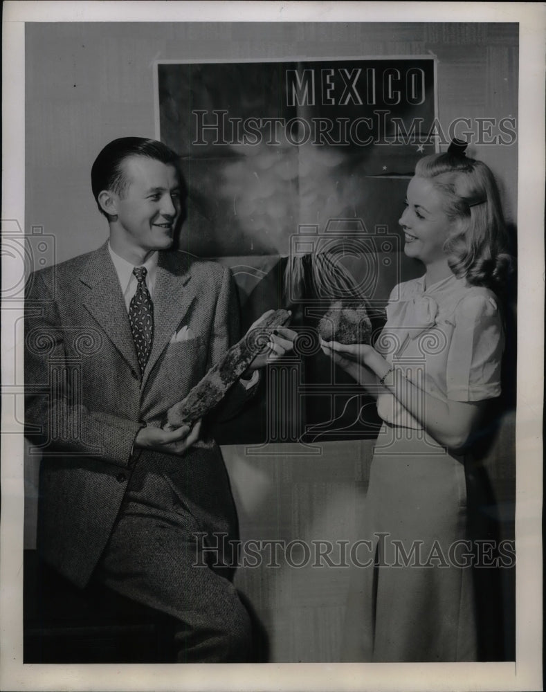 1944 Mr &amp; Mrs Robert Frelers in New York City  - Historic Images