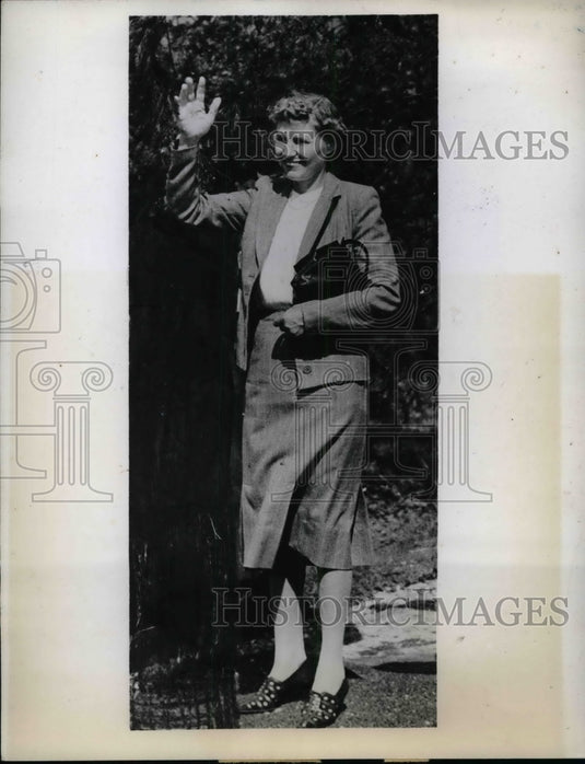 1945 Mrs. Clement Attlee, Wife of Britain Labor Party Leader - Historic Images