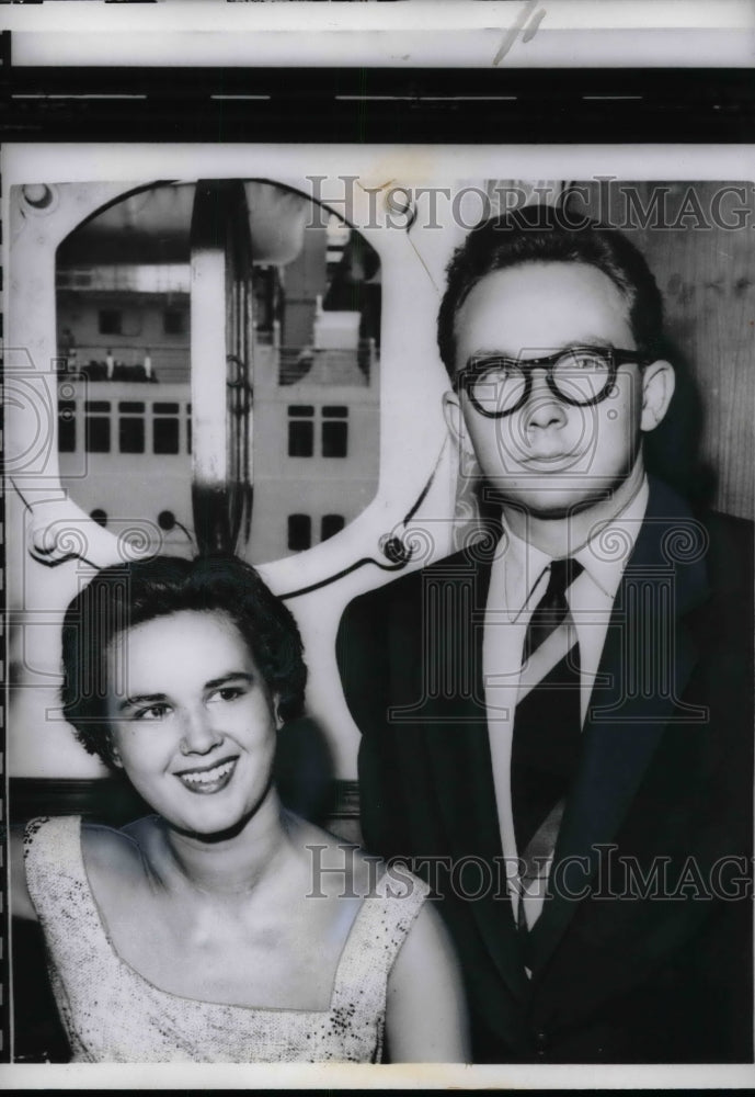 1960 The son of Mr. and Mrs. Roland Peugeot was kidnapped - Historic Images