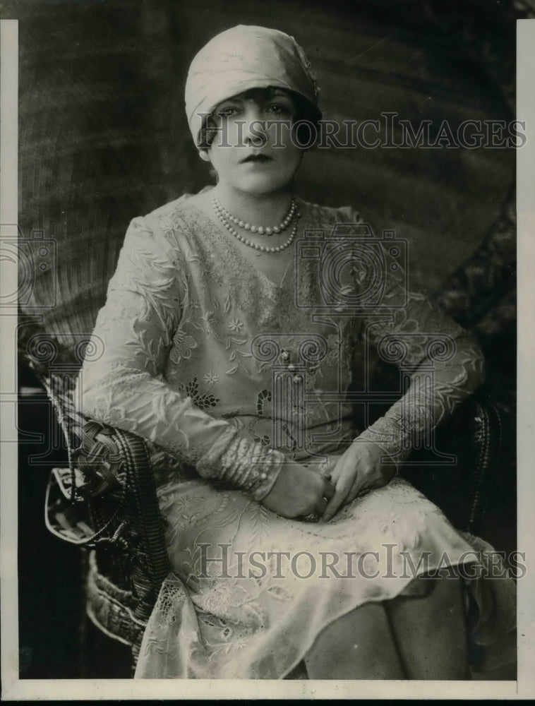 1929 Press Photo Mrs. Osmun Latrobe, Wife of Military Aide to President Hoover - Historic Images