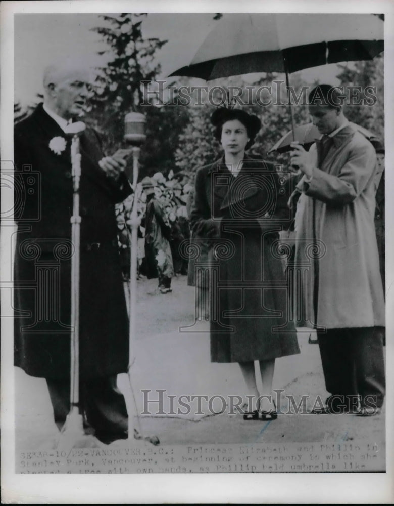 1951 England&#39;s Queen Elizabeth  - Historic Images