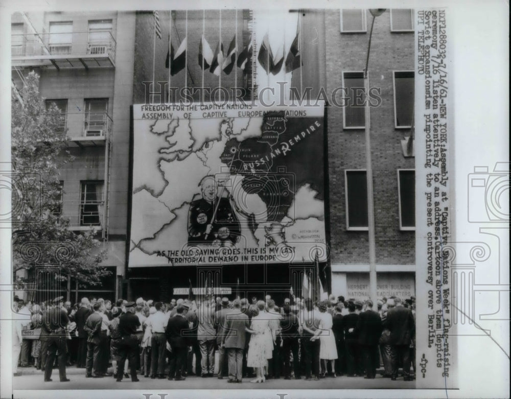 1961 Press Photo Assembly at "Captive Nations Week" Flag Raising Ceremony NY - Historic Images