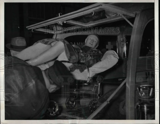 1941 Salvation Army Transient Shelter Fire 5 Dead 25 Injured - Historic Images