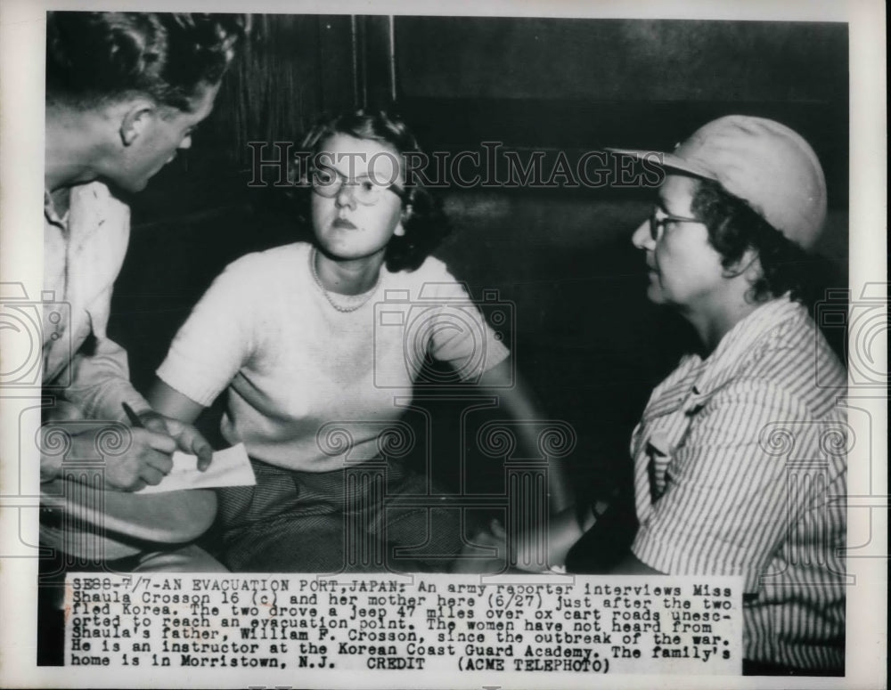 1950 Press Photo Shaula Crosson & Mom After Fleeing Korea - nea67892 - Historic Images