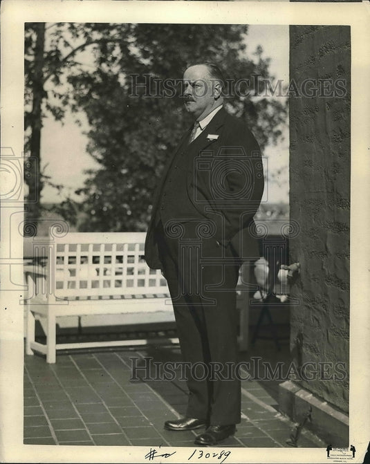Press Photo Raymond Knoppel of New york City - nea67908 - Historic Images