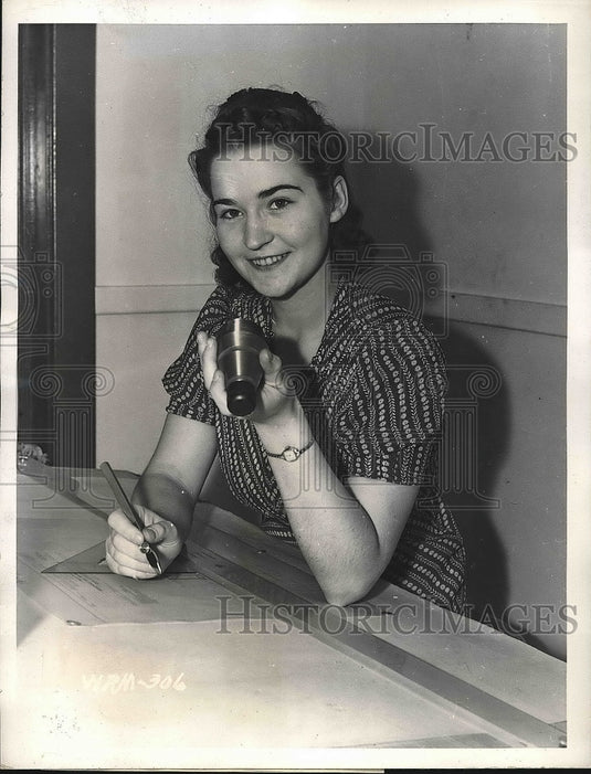 1940 Canada's ammunition worker checks parts  - Historic Images