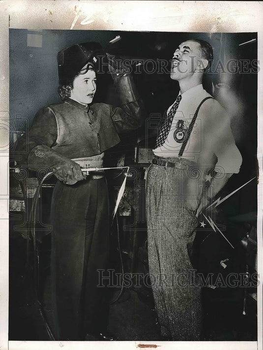 1944 Boeing Aircraft Co. in Seattle, Wash. welders at work - Historic Images