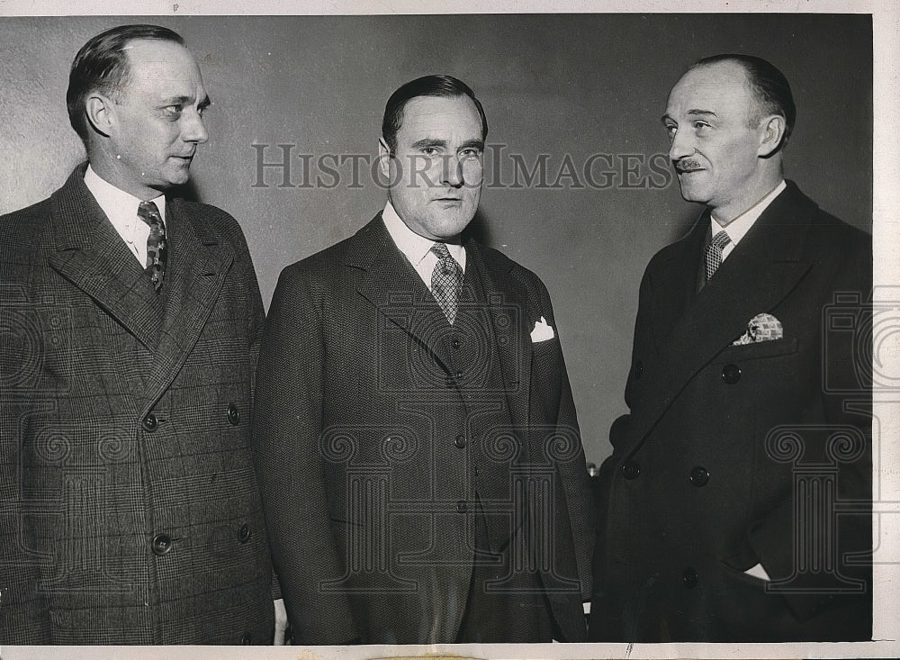 1935 Walter Johnson Charles Challen Arthur Bishop  - Historic Images