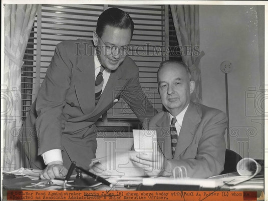 1943 Press Photo War food admin. Marvin James & Paul Porter, Assoc Admin - Historic Images