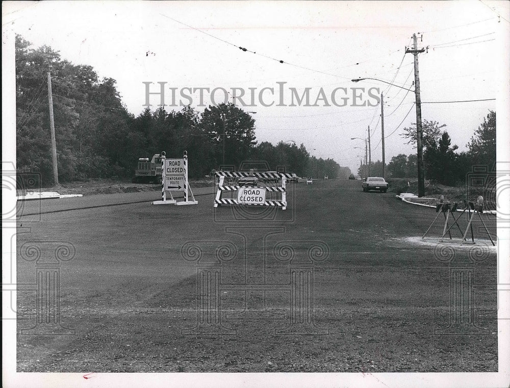 Closed road sign on Euclid street looking south  - Historic Images