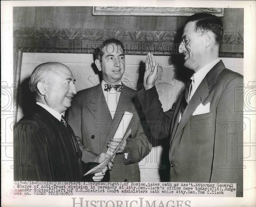 1948 Herbert Bergson Taking Oath as Assistant Attorney General - Historic Images