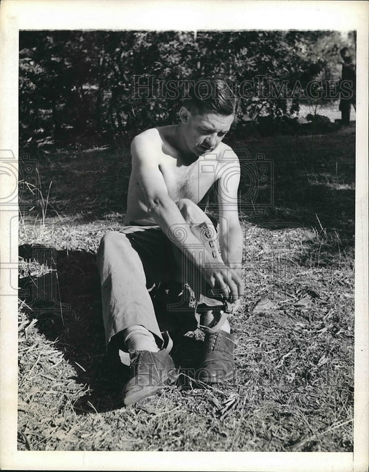 1943 Homer Biggert, Herald Tribune War Correspondent, New York City - Historic Images