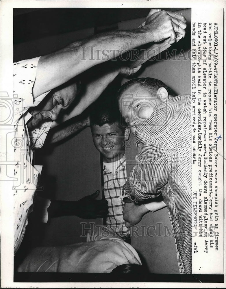1959 Press Photo Elevator Operator Jerry Baker - nea68429 - Historic Images