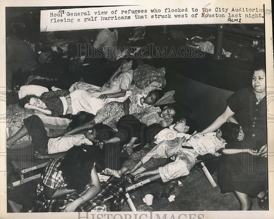 1949 Press Photo Rerugees City Auditorium Houston - nea68710 - Historic Images